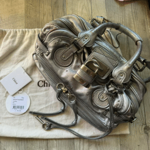 🏵️ Pre-owned Authentic silver Chloe paddington bag 🏵️