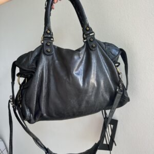 🔥 Authentic Balenciaga city bag medium in black color Pre-owned 🔥