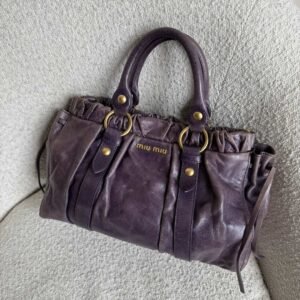🔥 Authentic Miu Miu Vitello Purple Leather Handbag Pre-owned 🔥